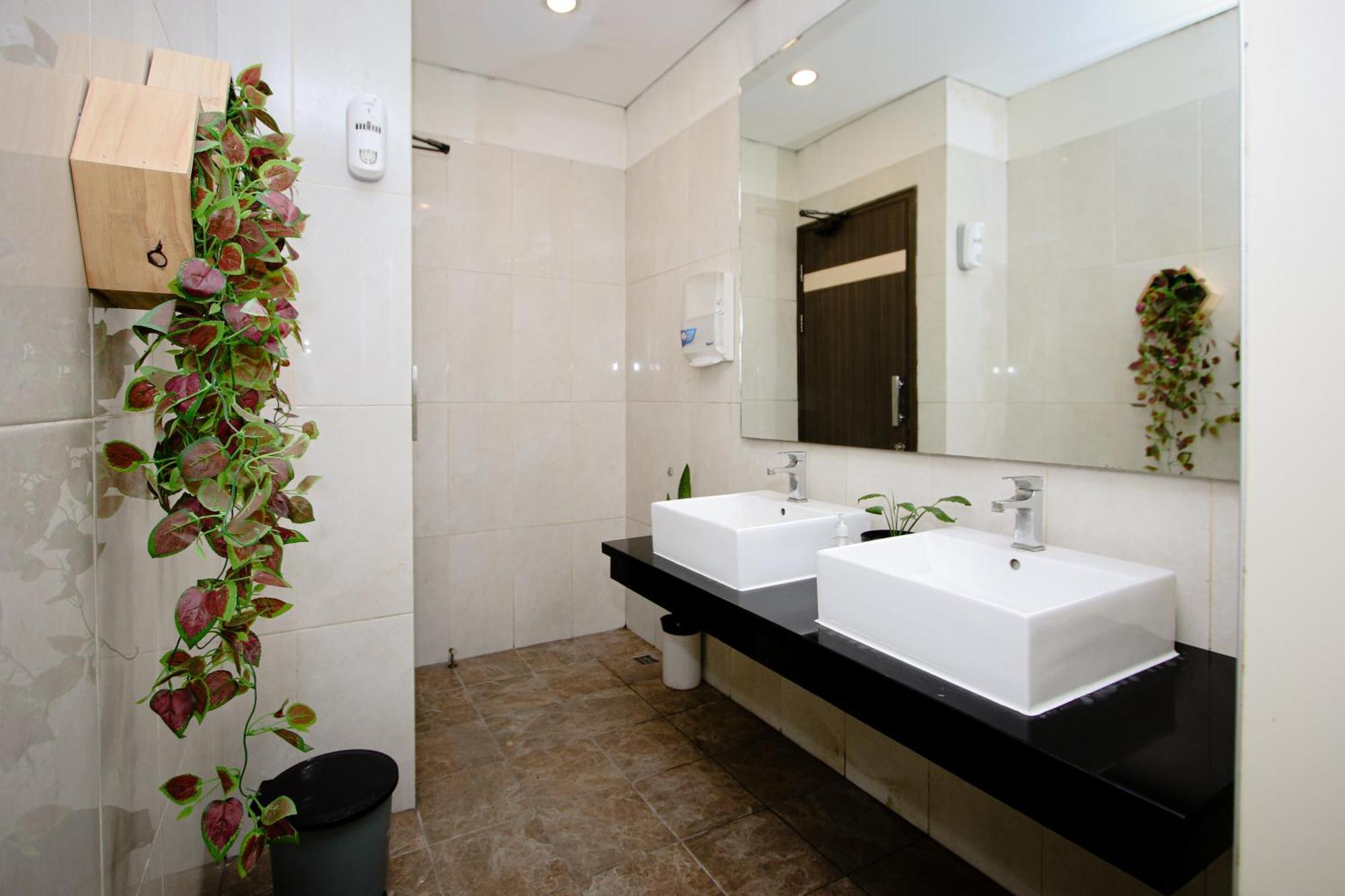 Zodiak Asia Afrika By Kagum Hotels Bandung Kültér fotó