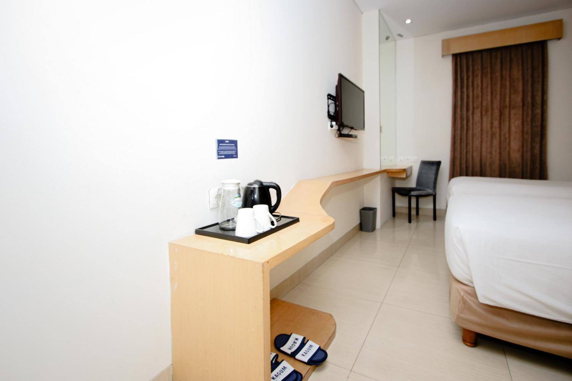 Zodiak Asia Afrika By Kagum Hotels Bandung Kültér fotó