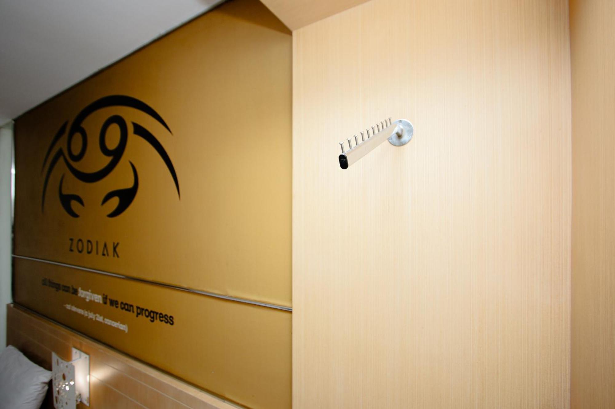 Zodiak Asia Afrika By Kagum Hotels Bandung Kültér fotó