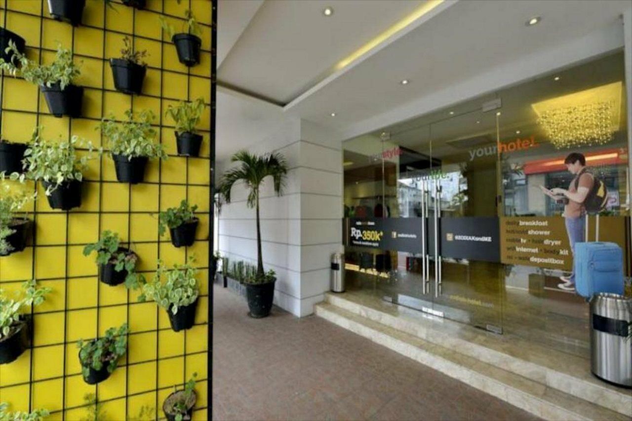Zodiak Asia Afrika By Kagum Hotels Bandung Kültér fotó